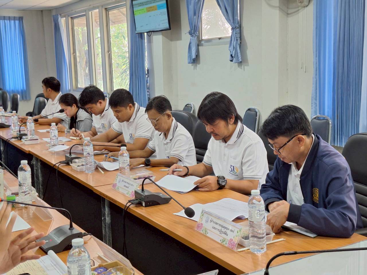 title - ผู้ตรวจราชการ ส.ป.ก. ลงพื้นที่จังหวัดเลย ประชุมติดตามความก้าวหน้าผลการดำเนินงาน พร้อมตรวจเยี่ยมให้กำลังใจเกษตรกรชาวสวนไม้ผล 